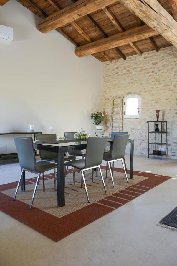 주카스 La Bastide Neuve B&B 외부 사진